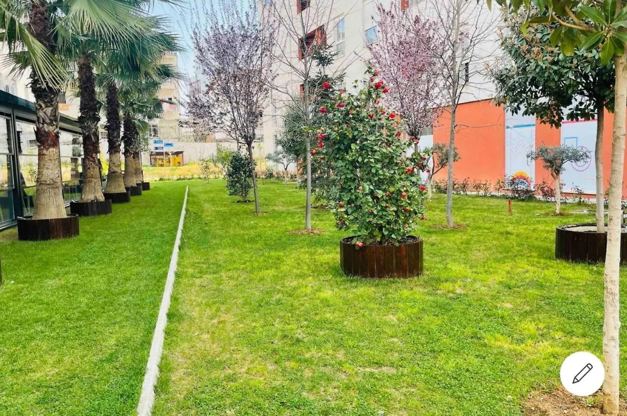 Elegant Apartment Kompleksi Magnet تيرانا 0*,  ألبانيا