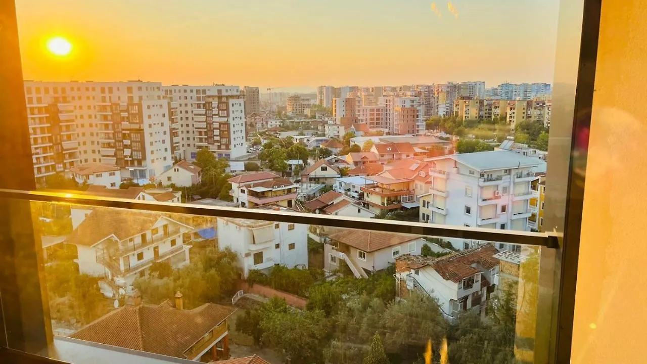 Elegant Apartment Kompleksi Magnet تيرانا