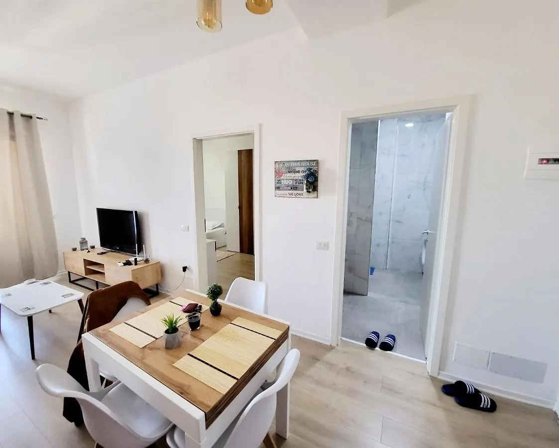 Elegant Apartment Kompleksi Magnet تيرانا ألبانيا