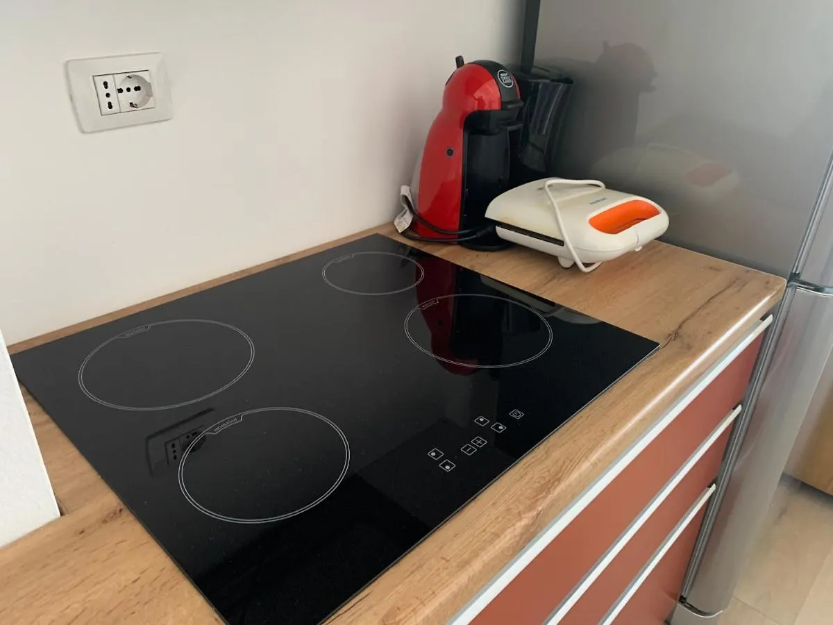Elegant Apartment Kompleksi Magnet تيرانا